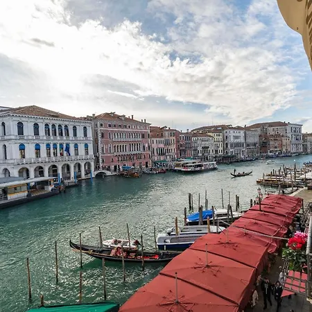 Rialto Grand Canal By Wonderful Italy Venice Exterior photo